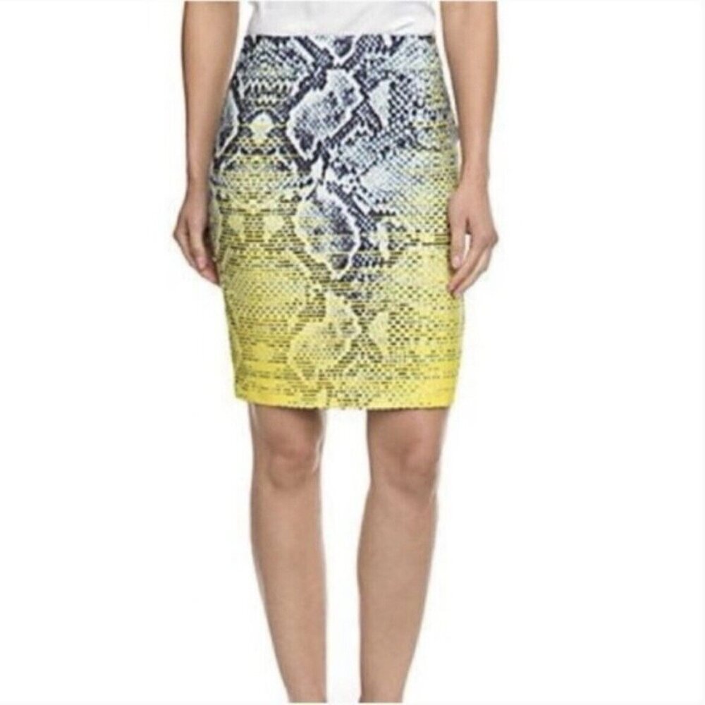 Magaschoni $298 Snakeskin Print 100% Silk Pencil Skirt Size 8